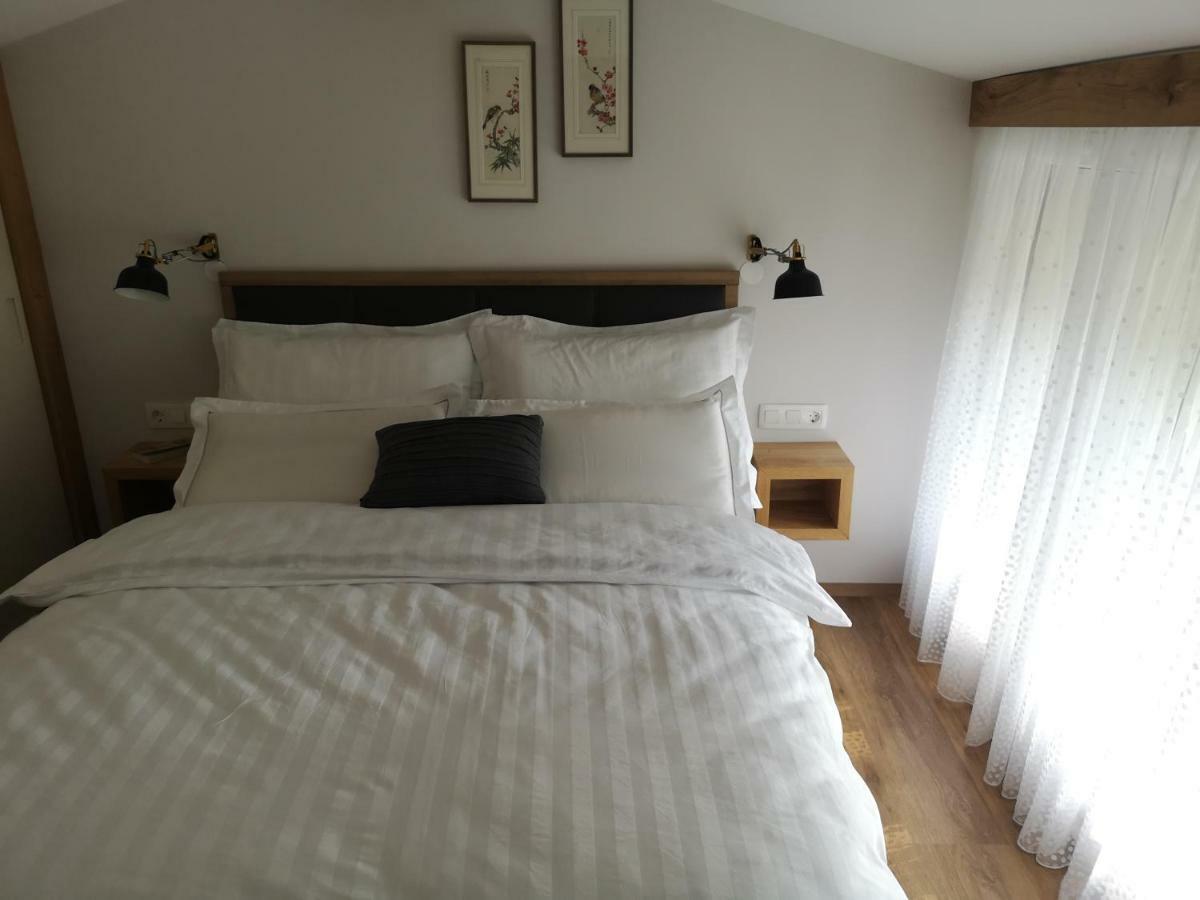 Holiday House Red Deer 普雷德沃尔 外观 照片